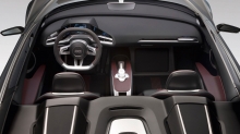 Передний ряд кресел в Audi e-tron Spyder